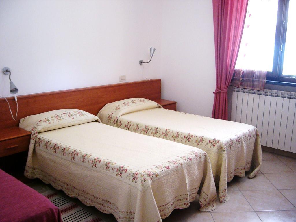 Nonna Alda Bed & Breakfast เวียเรจโจ ห้อง รูปภาพ