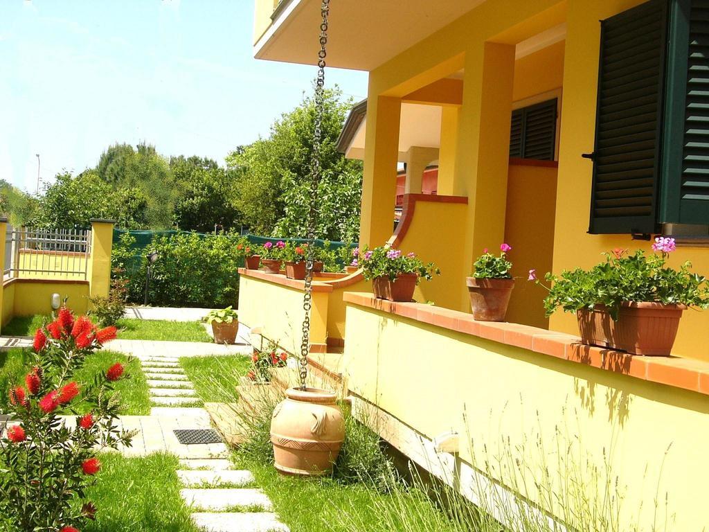 Nonna Alda Bed & Breakfast เวียเรจโจ ภายนอก รูปภาพ
